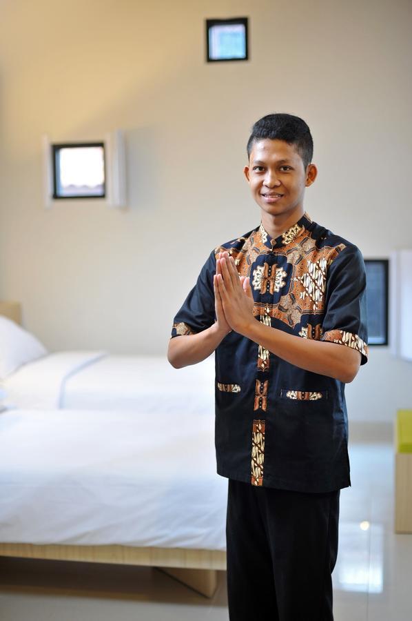Arjuna Hotel Batu City Exterior photo